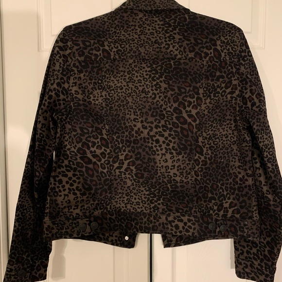 Nine West Women's Dark Leopard Jean Jacket Medium EUC - Picture 3 of 4